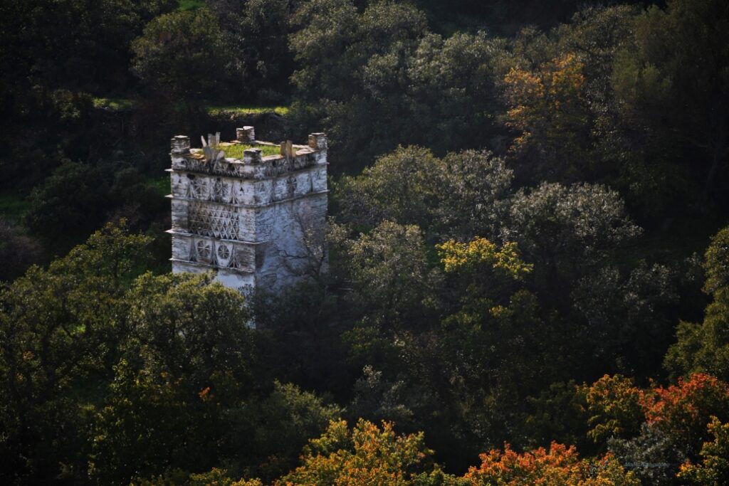 Μονοπάτια Kaap1 Άνδρος