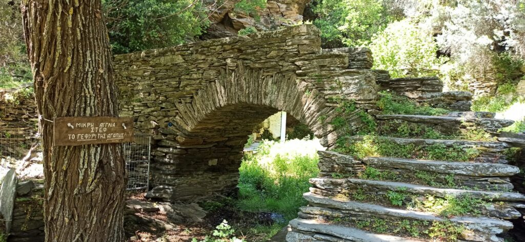 explore-9 Explore Andros