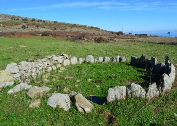 monopati-12-featured Μονοπάτι 12 Άνδρος